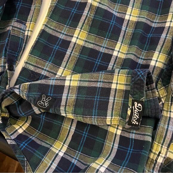Dutch bros Flannel - Picture 2 of 2